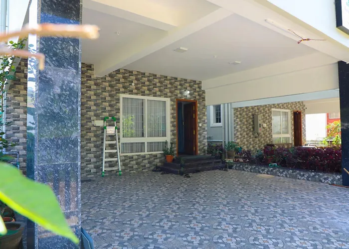 Cheerful Chalet