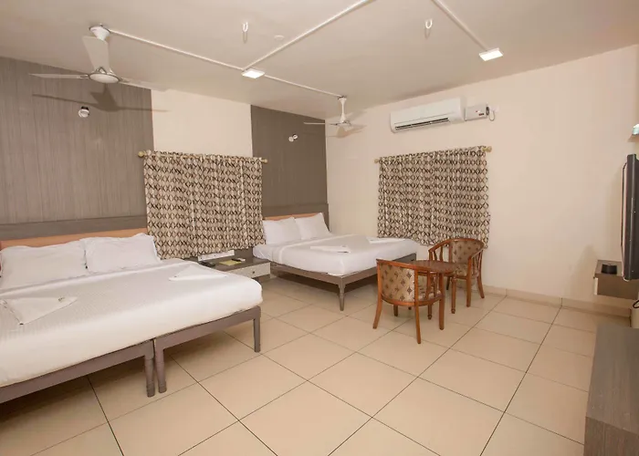 Hotel Sownthariyam
