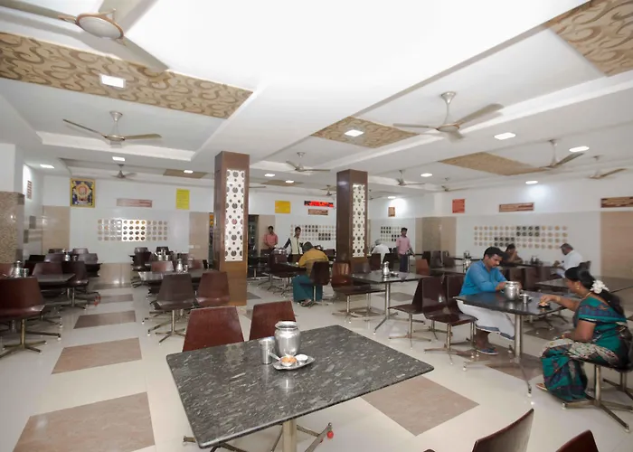 Hotel Sownthariyam